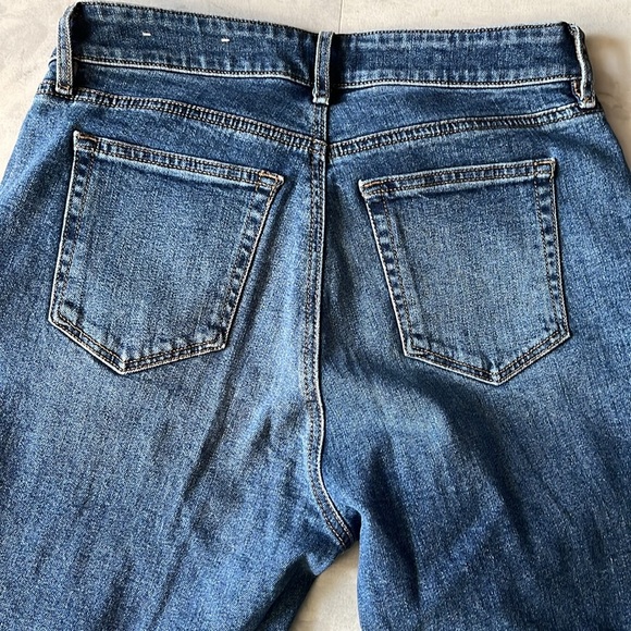 Loft   Jeans  Curvy Skinny  Dark Wash   EUC  some fading and whiskering  Size 6P - Picture 6 of 9